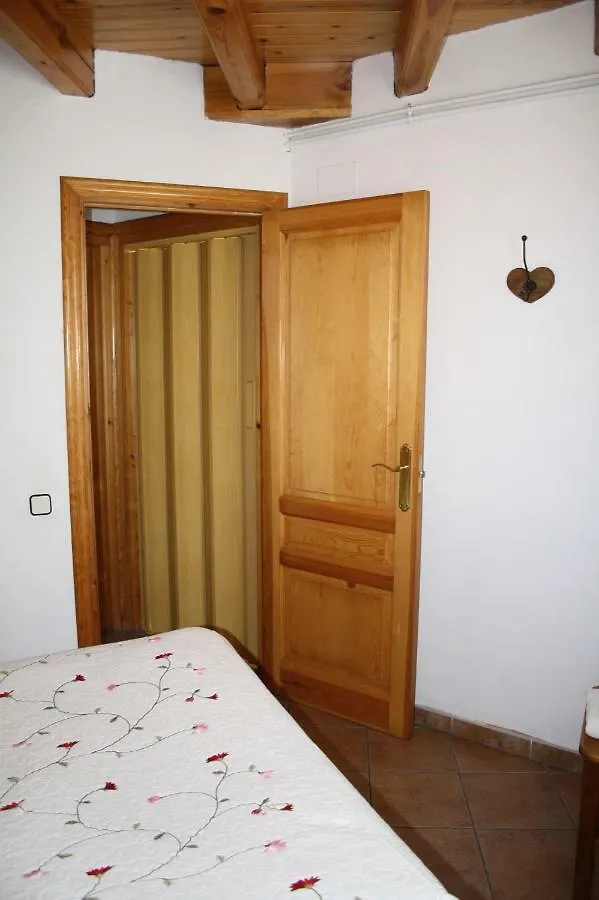 Casa Peret De Pereto Hotel PYRENEES-CATALAN 3*, Espot